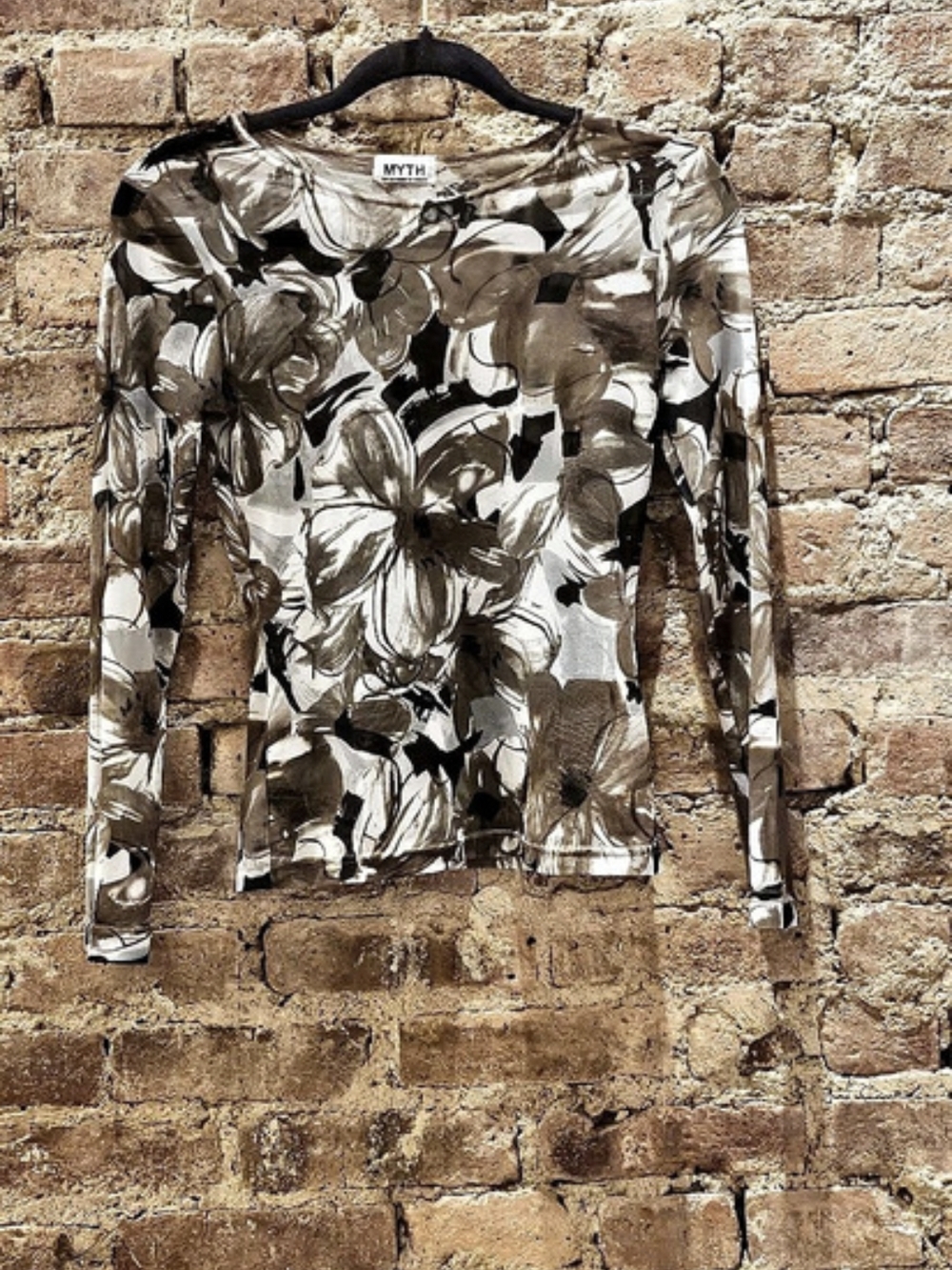 M&S Floral Long Sleeve Top in Gray & Black Like New